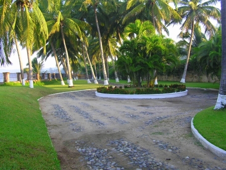 La Manzanilla Realty