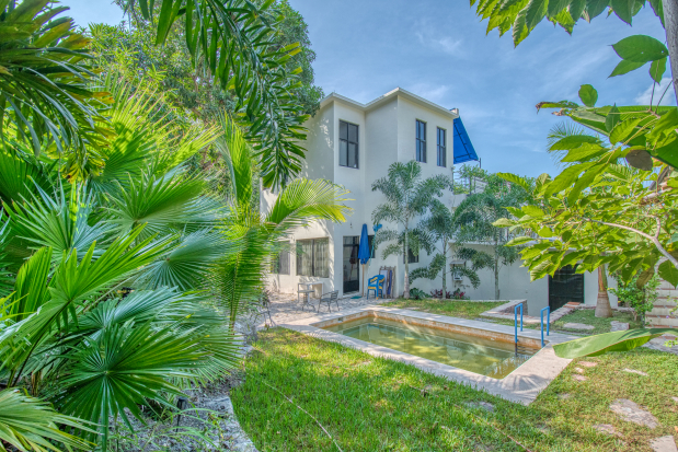 La Manzanilla Realty