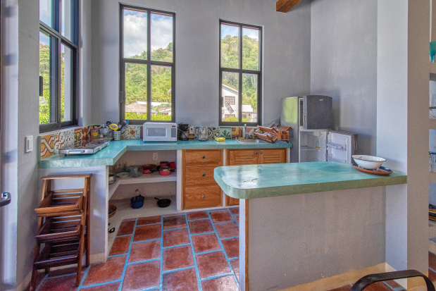 La Manzanilla Realty