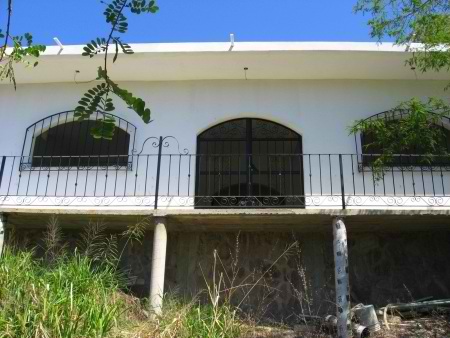 La Manzanilla Realty