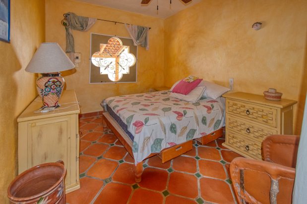 La Manzanilla Realty