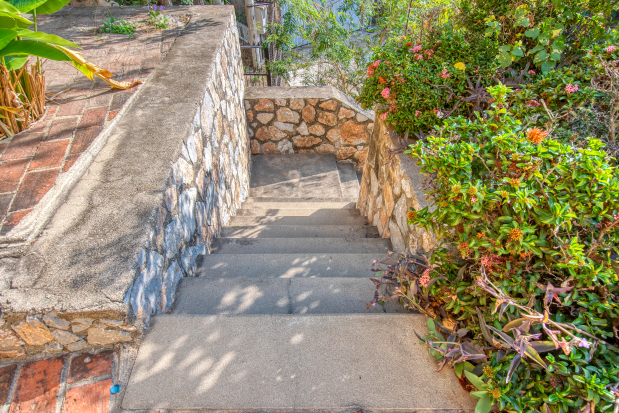 La Manzanilla Realty