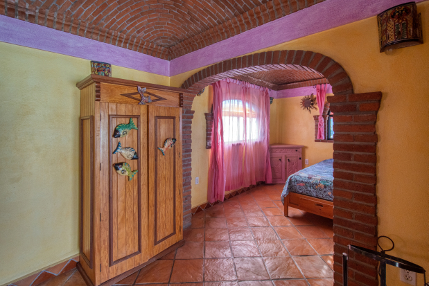 La Manzanilla Realty