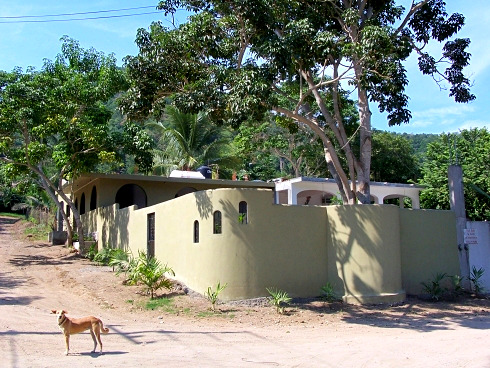 La Manzanilla Realty