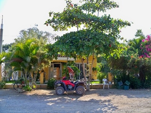 La Manzanilla Realty